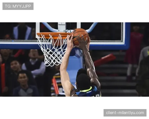 详解篮球防守位置规则中合法防守姿态与阻挡犯规的判定逻辑